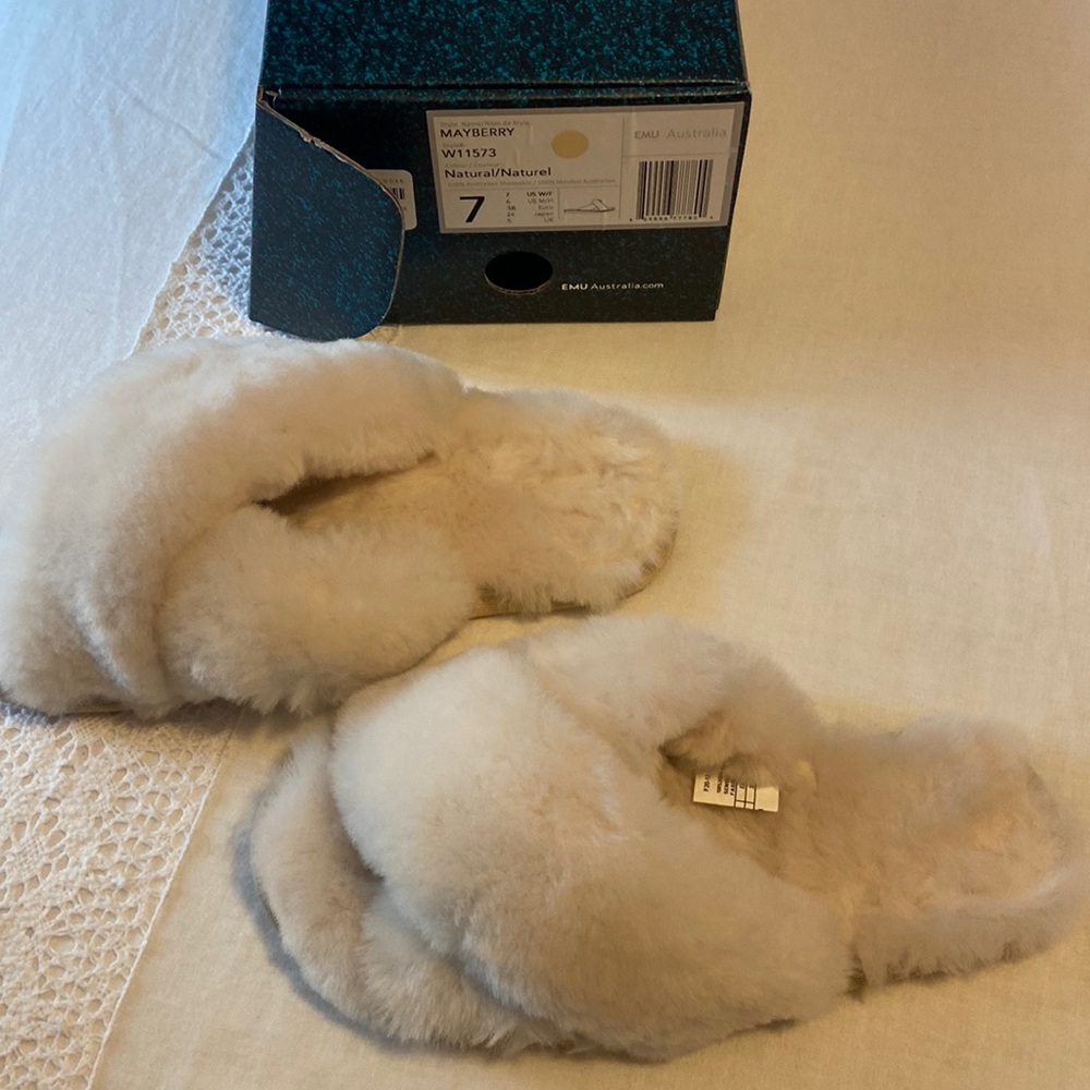 EMU Australia slippers